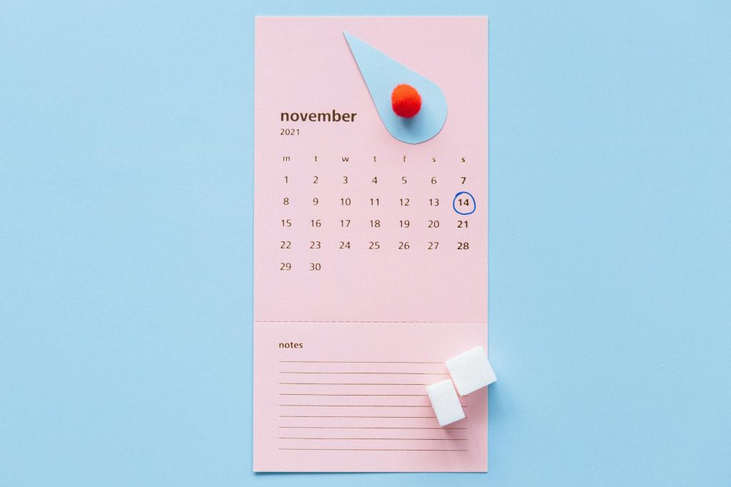 Calendar with November 2021 highlighting World Diabetes Day, a symbol for diabetes awareness.